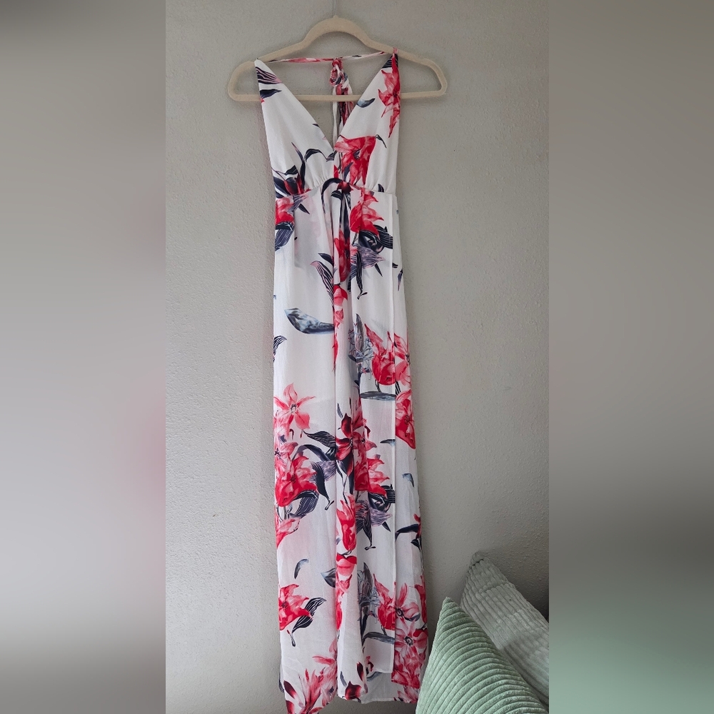 Simplee White And Pink  Floral Backless Dress